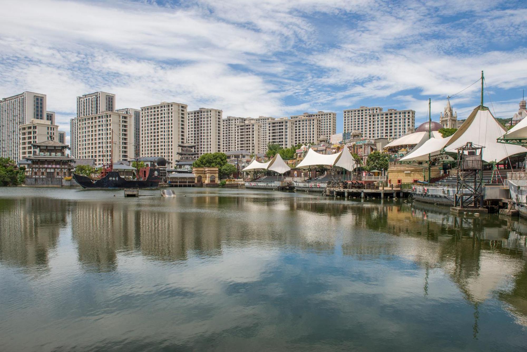 อี้อู๋ ไป่เตอ ธีม โฮเต็ล Hotel อี้วู ภายนอก รูปภาพ